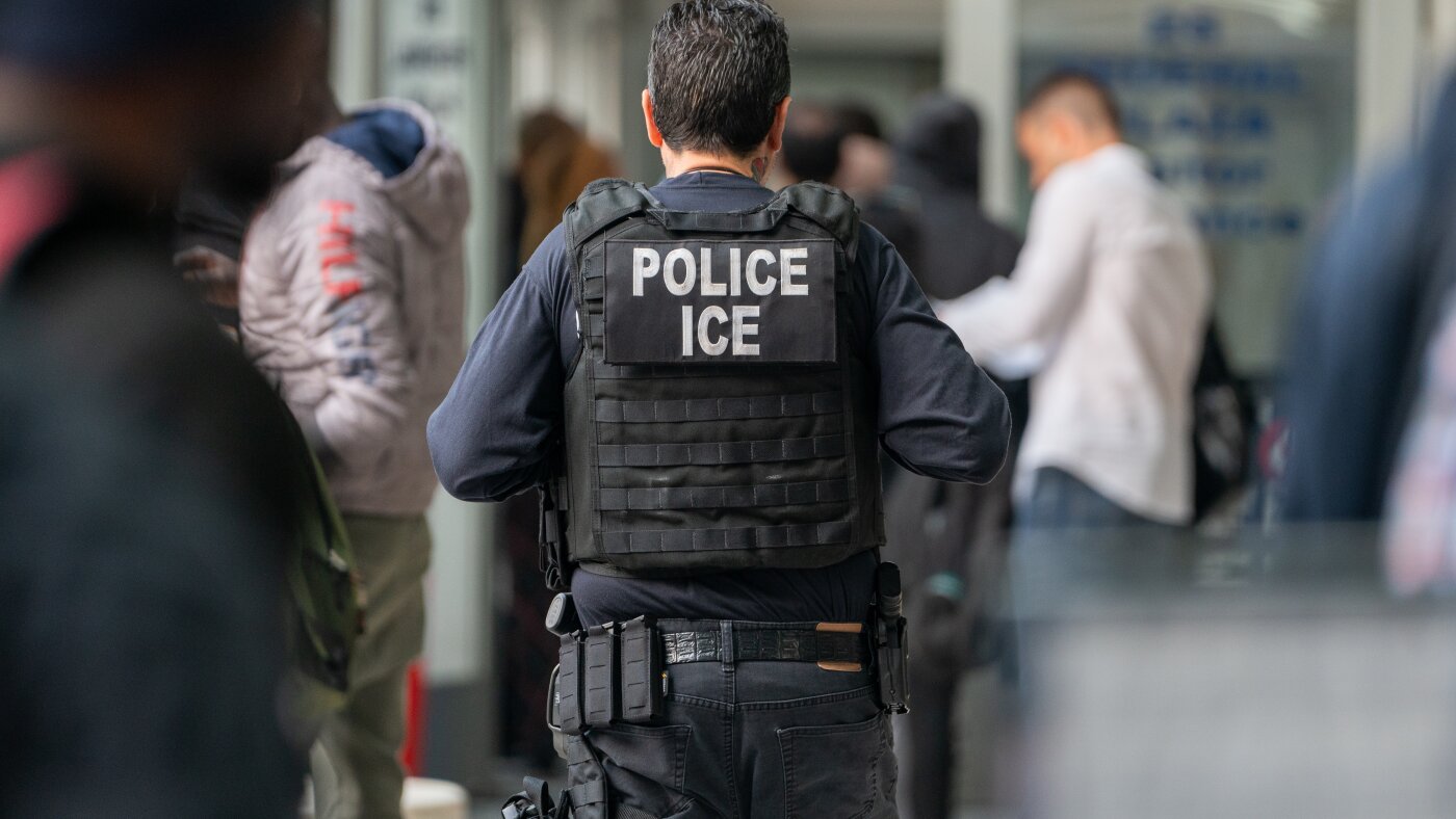 Former private prison official to serve as acting ICE chief – NPR