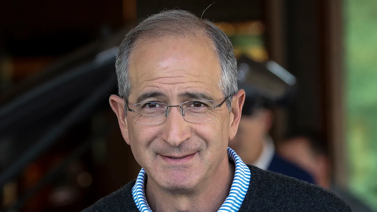 Comcast to Split Into Two Companies via Spin-Off of NBCUniversal, Including Sky – The Hollywood Reporter