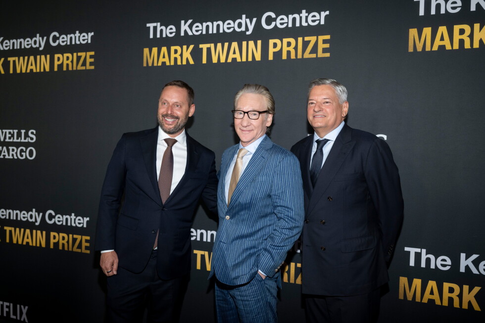 Comedian Bill Maher wins Twain humor prize as the Kennedy Center navigates Trump-era upheaval – AP News