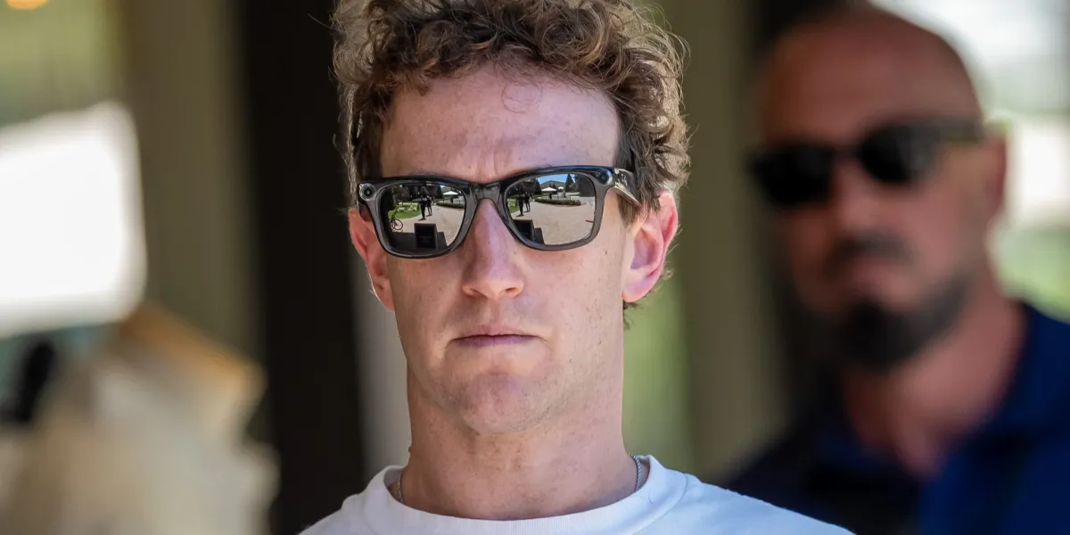 Meta stock drops 10% as free cash flow gets crushed—and Zuckerberg hints at cloud business – Fortune