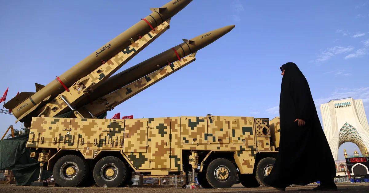 Iran War Updates: Trump to meet Israel’s Netanyahu as his threat to resume bombing Iran looms over diplomacy – CBS News