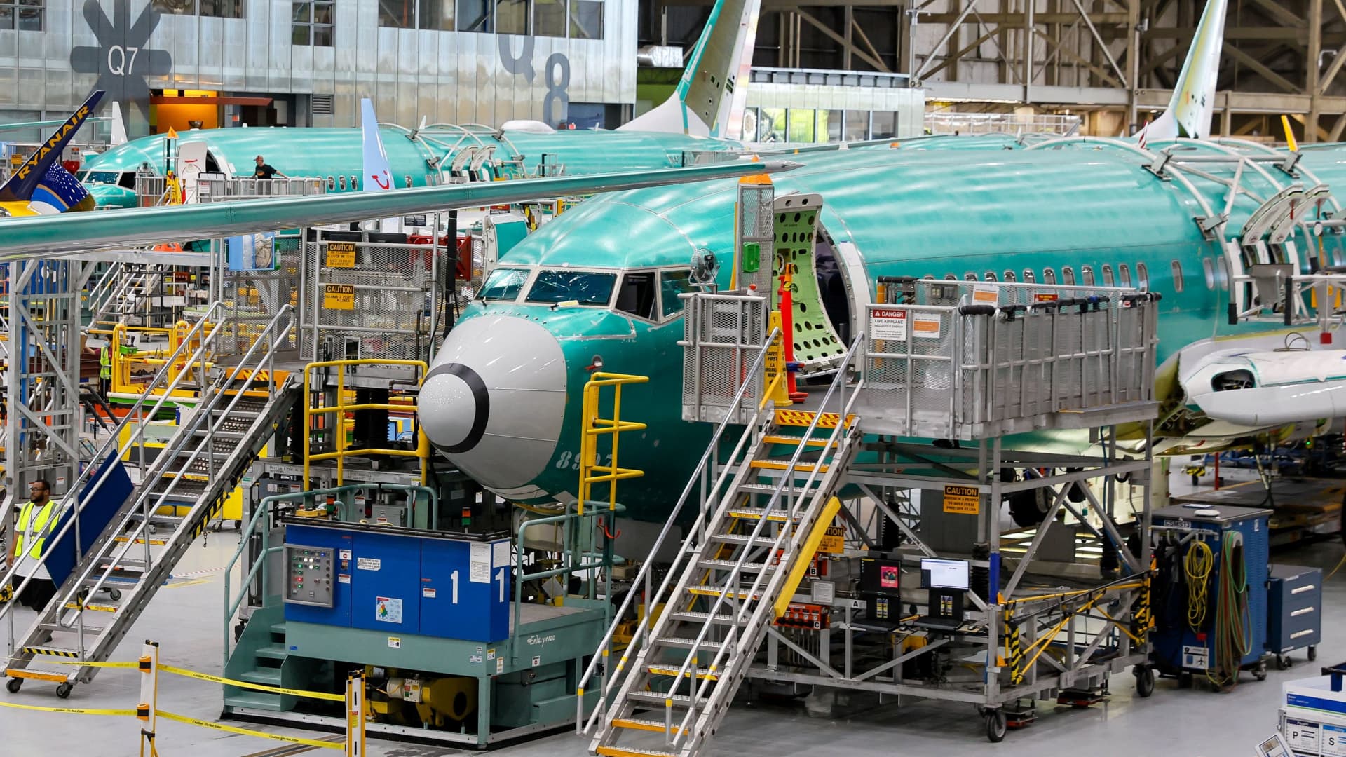 Boeing posts bigger loss than expected as Air Force One costs weigh on results – CNBC