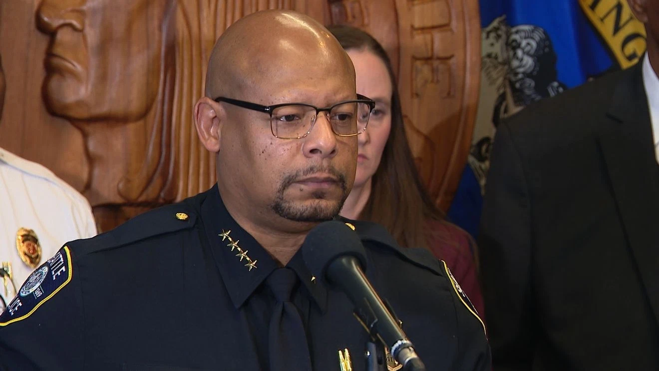 Seattle City Council members react to mayor asking SPD Chief Shon Barnes to resign – KOMO