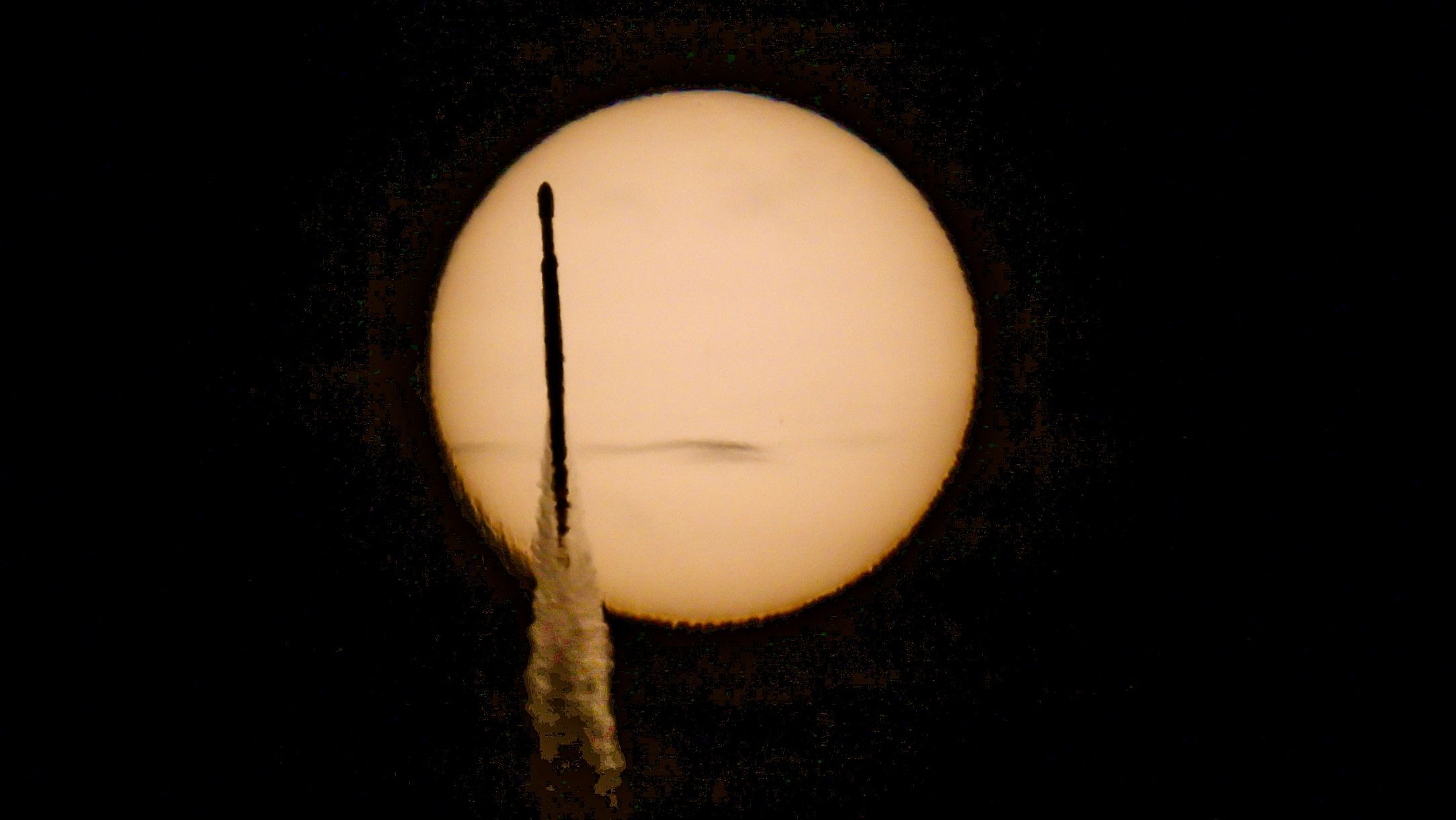 ‘No guts, no glory’: How I captured NASA’s Roman Space Telescope cross the sun on a picture-perfect SpaceX Falcon Heavy launch – Space