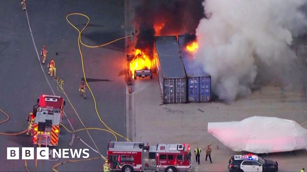Journalist Eliana Moreno and pilot George Marciniw among three killed in Los Angeles news helicopter crash – BBC