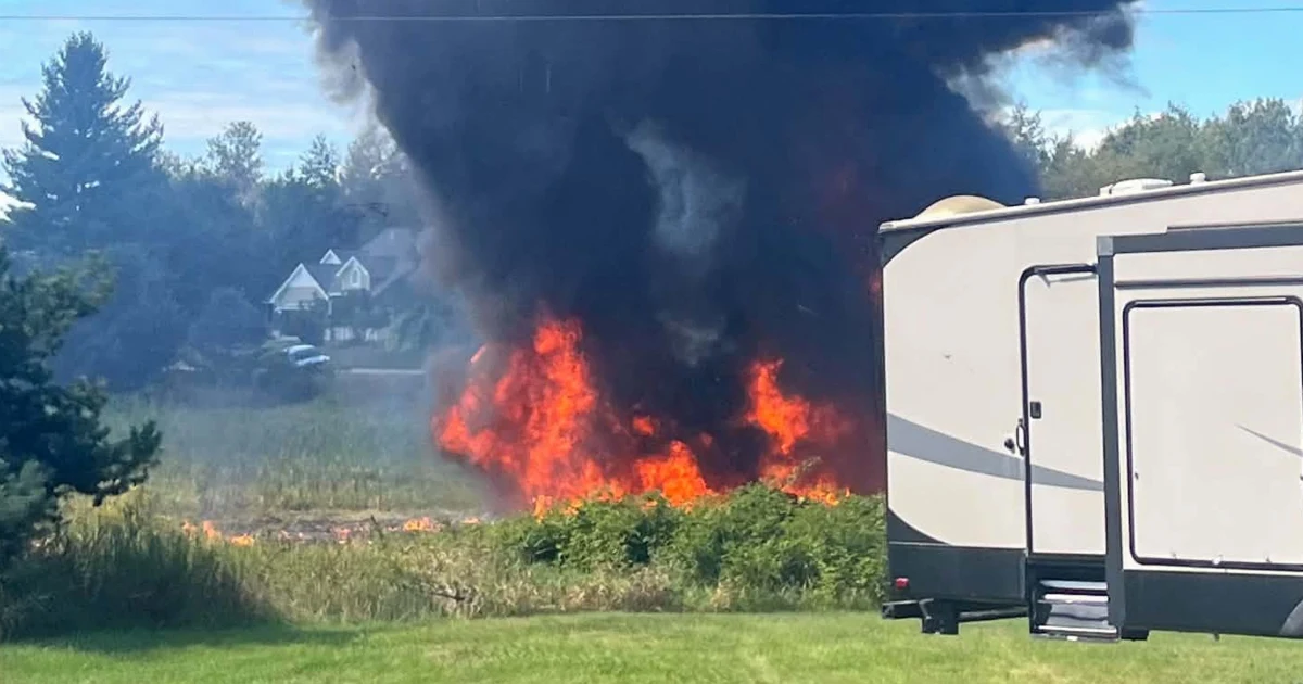 F-16 fighter jet crashes in residential area in northern Michigan – NBC News