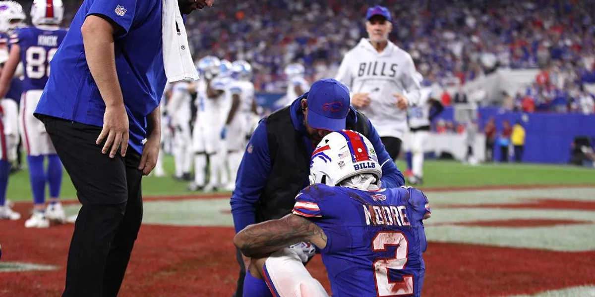 Bills lose D.J. Moore to shoulder injury – Audacy