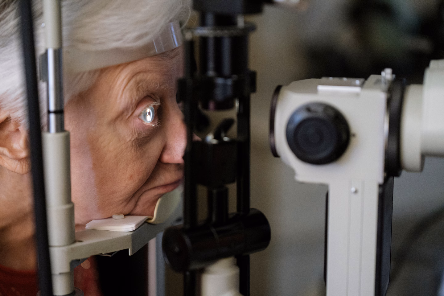 How this common age-related eye disease leads to hallucinations – The Washington Post